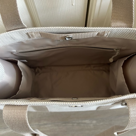 Lululemon two tone canvas tote tan ivory - Picture 2 of 4